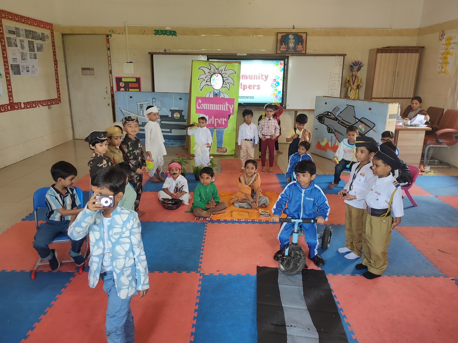 Community Helpers Role Play