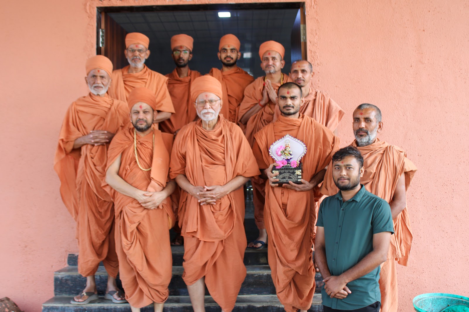 Visit of Pujya Gurumaharaj & Pujya Mahant Swami