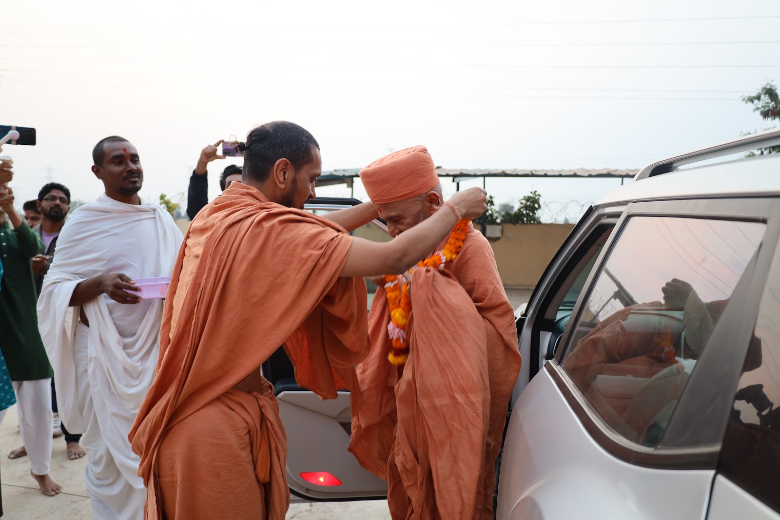 Welcoming of Pujya Mahant Swamiji