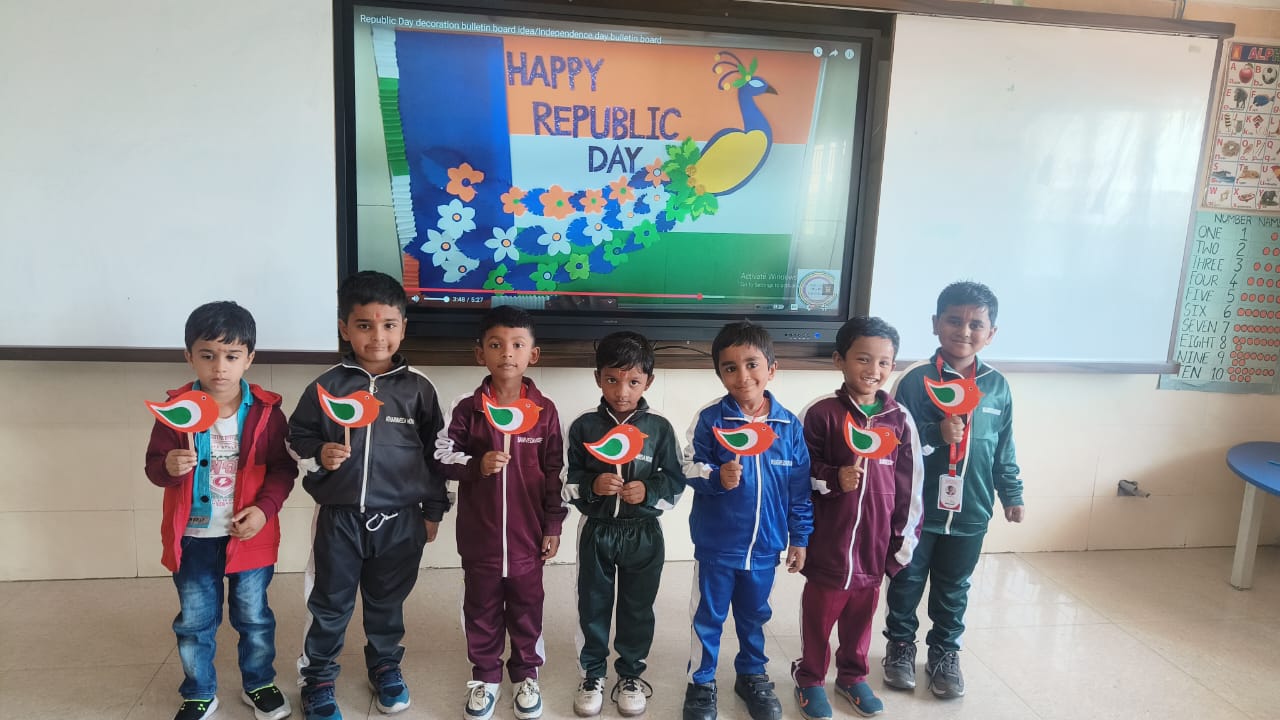 Little Stars Shine Bright in Republic Day Craft Activity