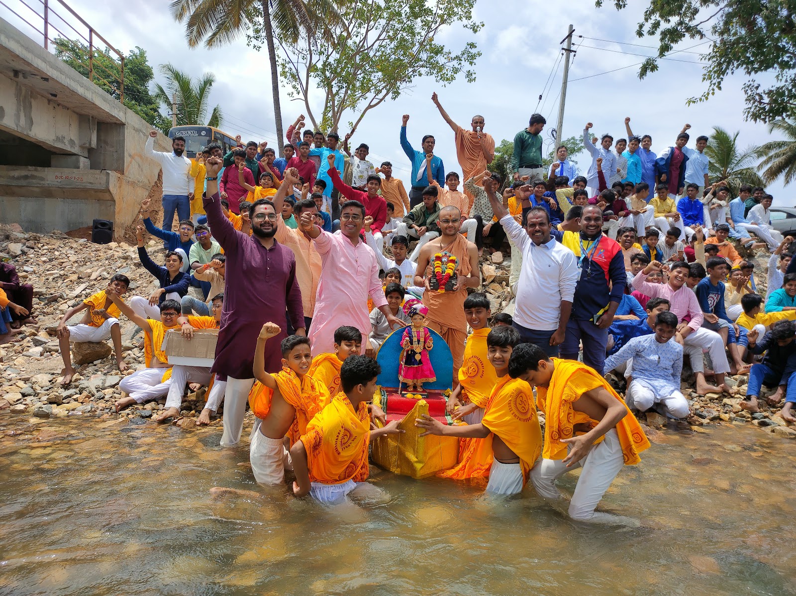Gurukulites Observes Jaljilani Ekadashi at Kaveri River