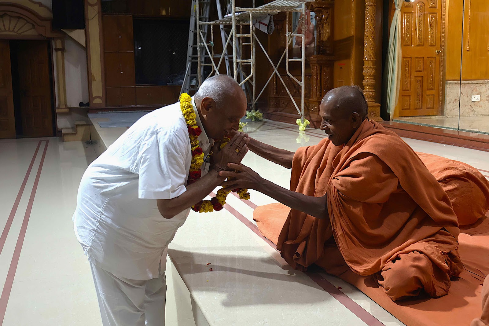 Shri Jalgam Prasadji Visits Gurukul