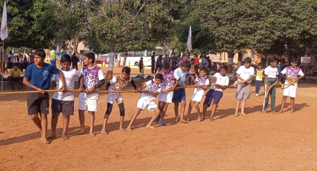 Out of 150 Schools Gurukul Stands 2nd in Tug of War